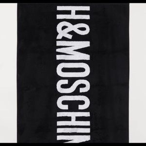 H&M x MOSCHINO